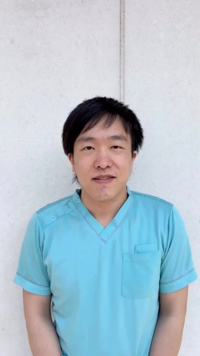 リアルQ&A企画🎤✨
事前に質問を伝えず、その場で聞いてみることで、リアルな答えや素直なリアクションをお届けします😊

フランセーズらしさあふれる雰囲気にぜひ触れてみてください🌿

今回、登場するのは唐木さん👨‍🦱
あふれる優しさの中に仕事への責任感がキラリと光る一瞬をお見逃しなく✨

#採用 #介護職 #老人ホーム #スタッフ紹介